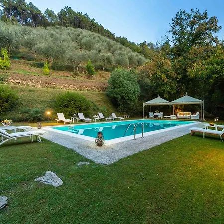 In Tuscany With Pool And Waterfall * Santa Maria Giudice