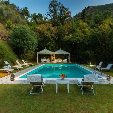 In Tuscany With Pool And Waterfall *